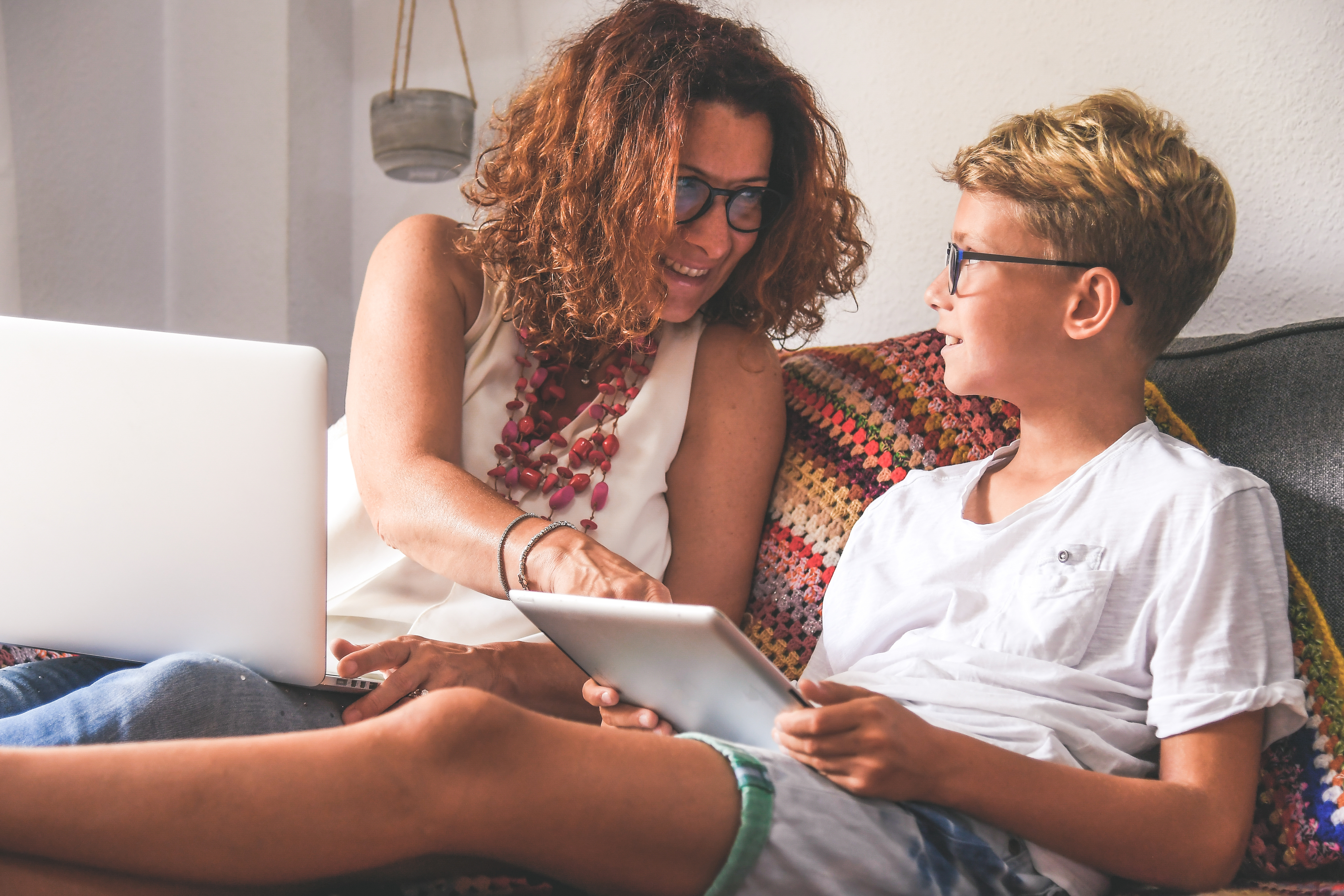 Studytrainer Mom & son learning